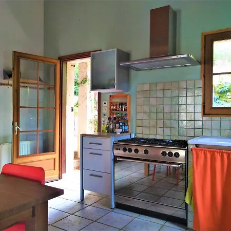 Au Coeur De - Magnifique En Pierres Pour 7 Personnes - Piscine Privee - Poele - Vue Imprenable Sur Le Village - Jardin - Garage
