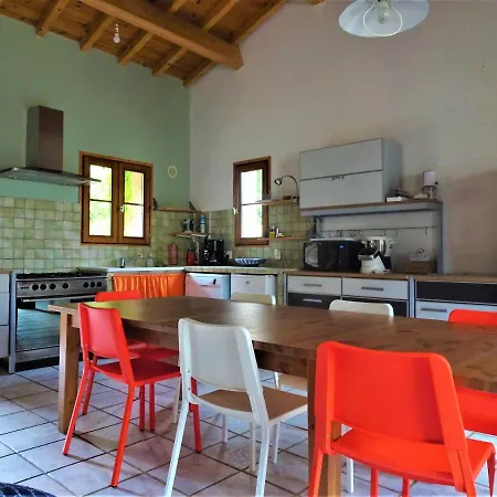 Villa Au Coeur De - Magnifique En Pierres Pour 7 Personnes - Piscine Privee - Poele - Vue Imprenable Sur Le Village - Jardin - Garage *